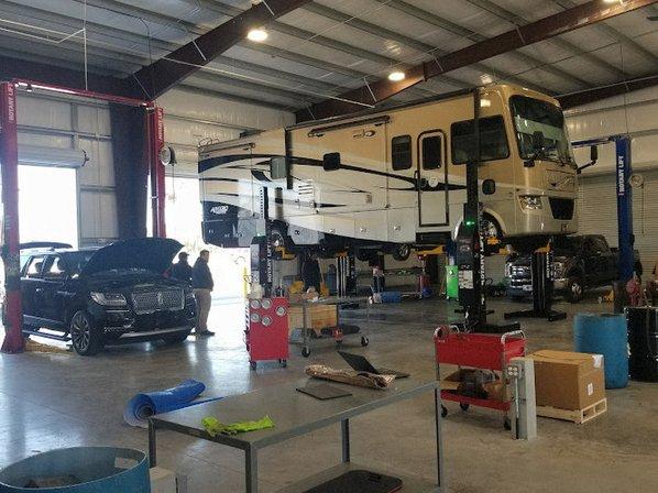 Jarrett Gordon Body Shop , RV & Commercial Service Center