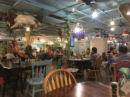 Ginny's & Jane E's Cafe and Gift Store