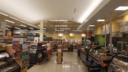 Publix Super Market at Plaza Venezia