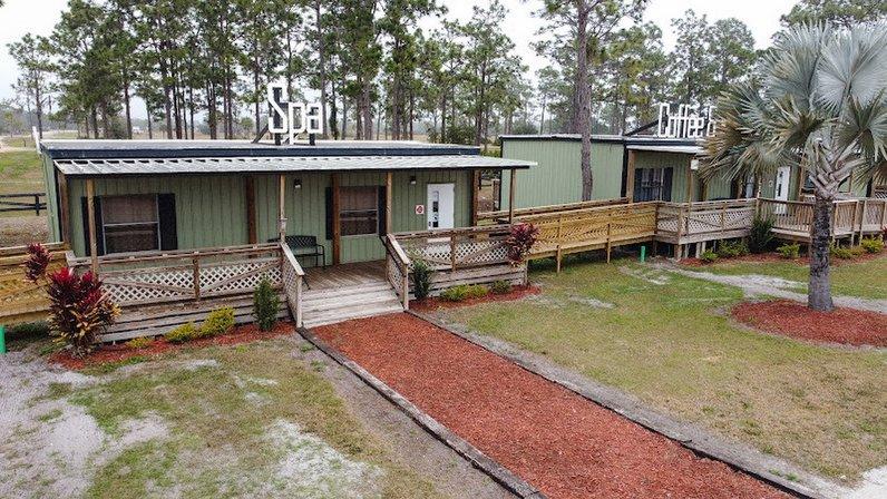 Resort at Canopy Oaks