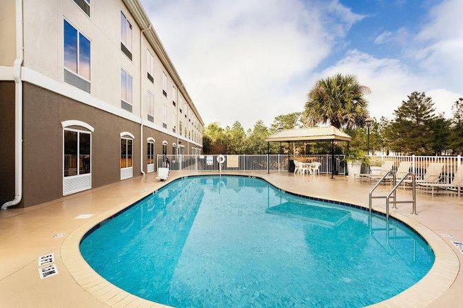 Holiday Inn Express & Suites Inverness-Lecanto by IHG
