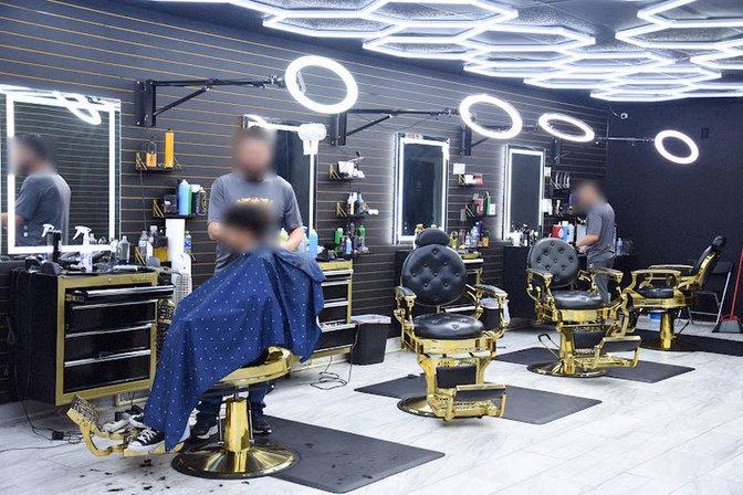 GOLDEN BARBER SHOP