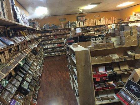 Cigar Cave Lounge