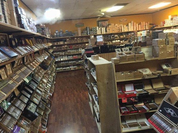Cigar Cave Lounge