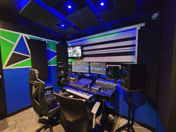 Tha Fam Studio LLC