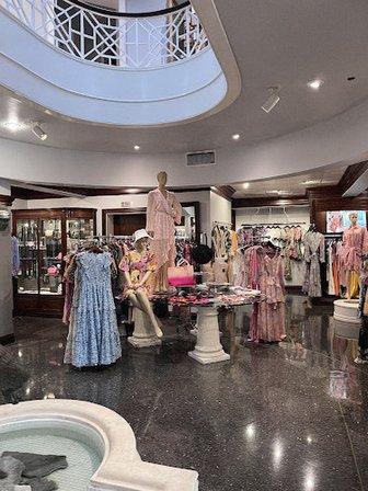 The Met-Fashion House