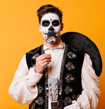 Halloween Bar Crawls 2026