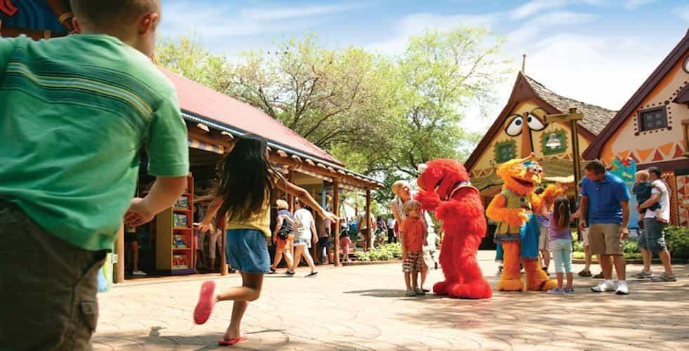 Busch Gardens Tampa Bay to host ‘Sesame Street Safari of Fun’ kids’ weekends this May