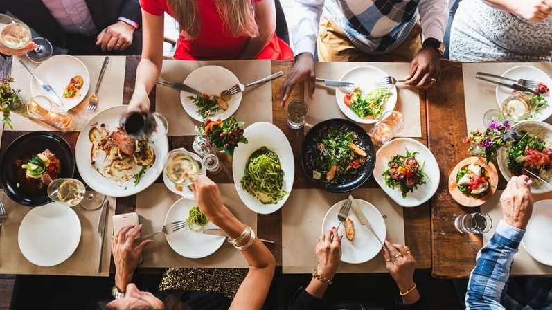 Don't Trust the Stars Alone: How to Spot a Great Restaurant