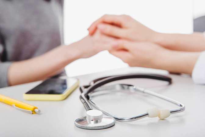 Urgent Care vs. the ER: What's the Difference and When to Go