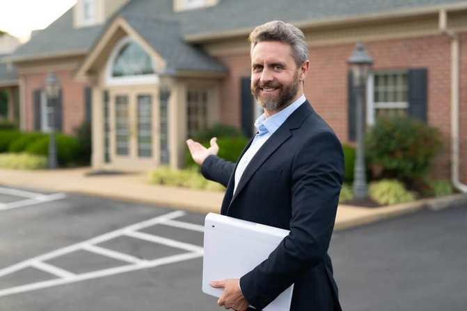 What to Look for When Choosing a Real Estate Agent