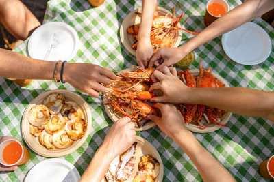 How to Tell If a Seafood Restaurant Is Actually Good