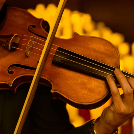 Candlelight: Tribute to Juan Gabriel