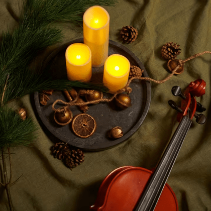 Candlelight: Christmas Carols on Strings
